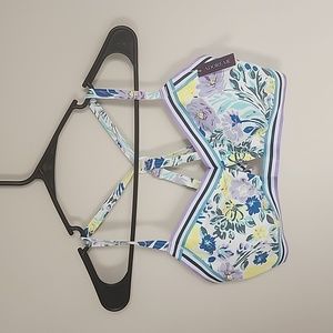 Gisele Contour bikini top